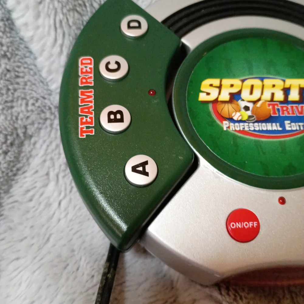 Vintage Senario Sports Trivia Professional Edition Electronic TV Game